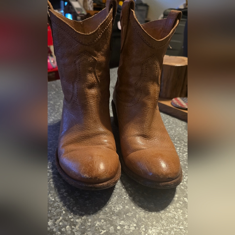 Frye Brown Leather Ankle Boots Classic Design